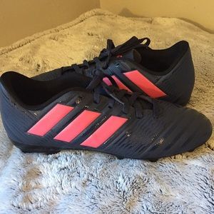 NWOT Adidas soccer cleats